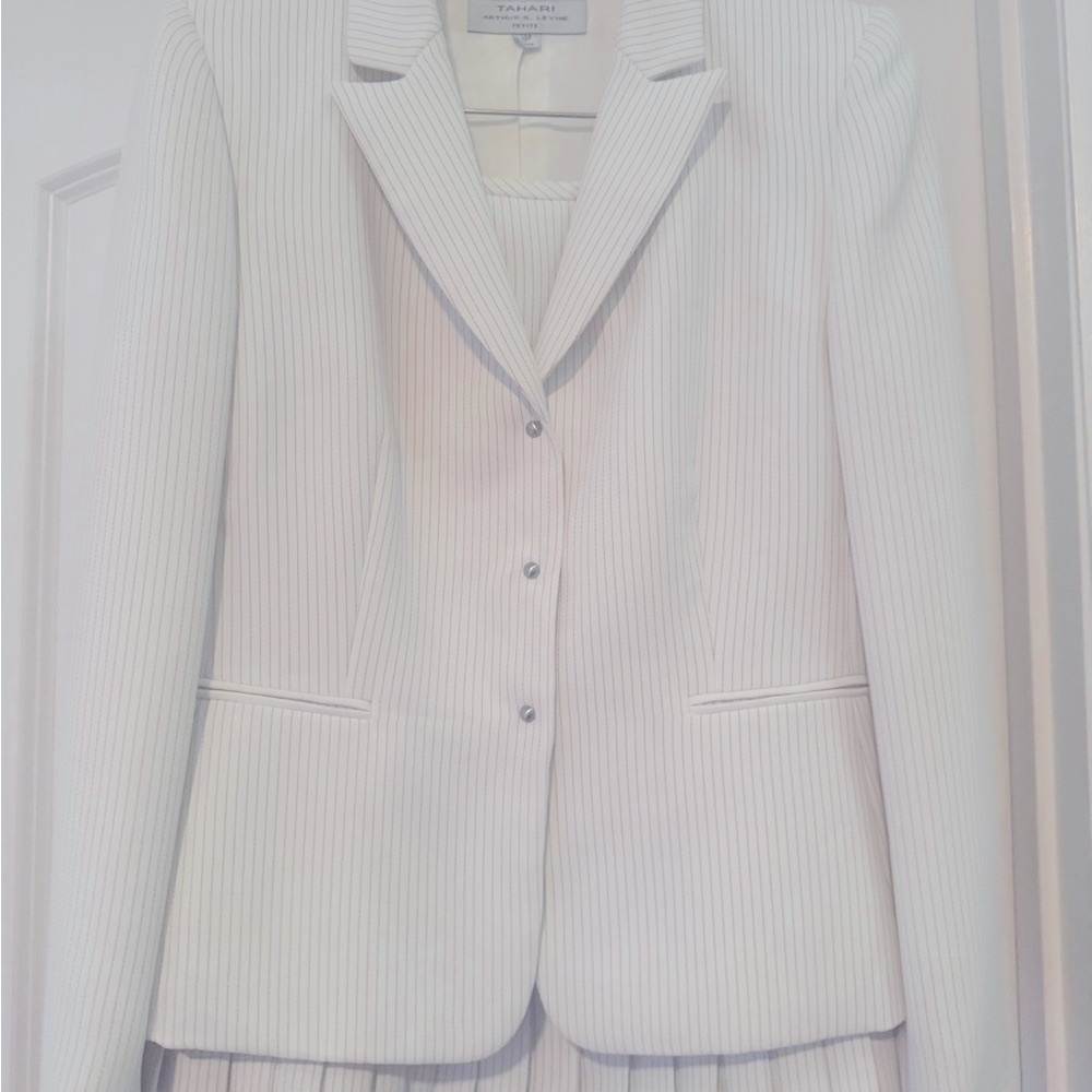 Chic White Blazer with Subtle Stripes